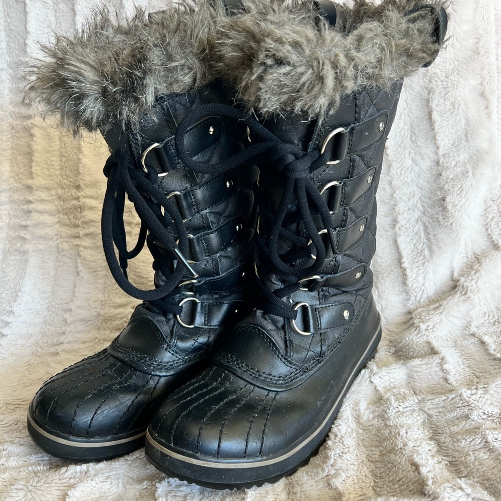 Black Sorel Boots